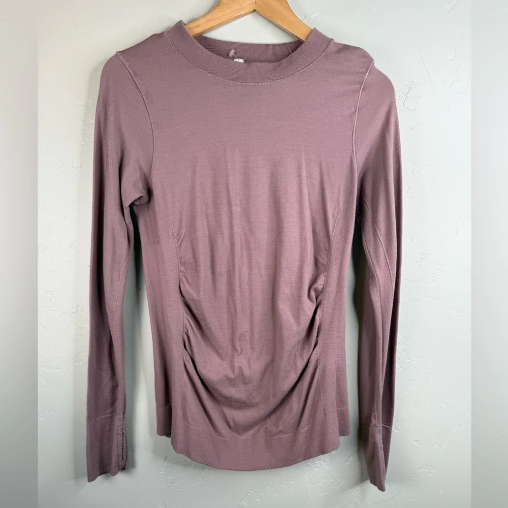 Athleta Foresthill Ascent Seamless Top Long Sleeve Merino Wool Size Medium - Picture 4 of 10